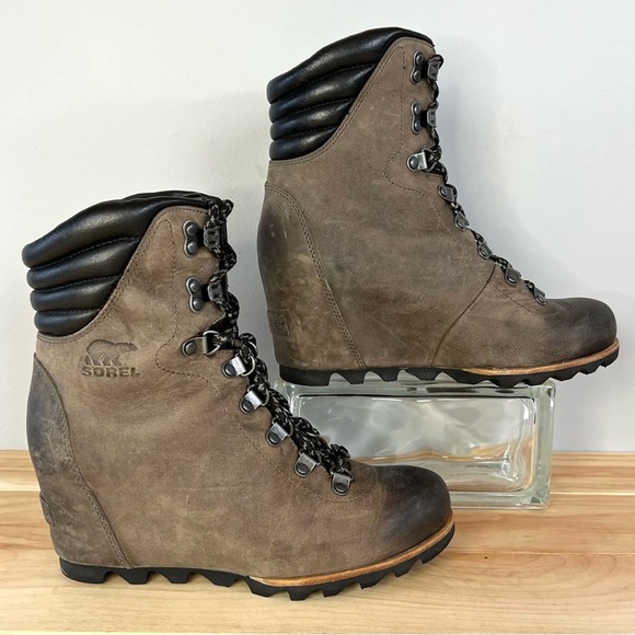 Sorel (8) Conquest Wedge Ankle Bootie 2337-052 - Picture 1 of 14